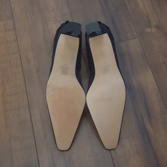 Vintage - Proxy Navy Embroidered Bow Back Shimmer Heels - Picture 6 of 6